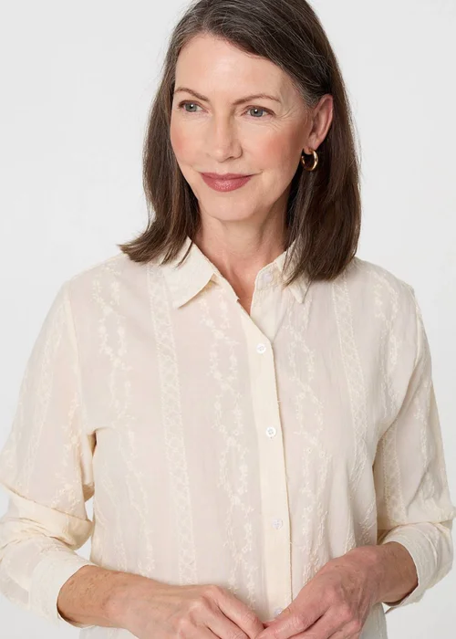 Izabel London White Embroidery Textured Long Sleeve Shirt - 10 Image 3