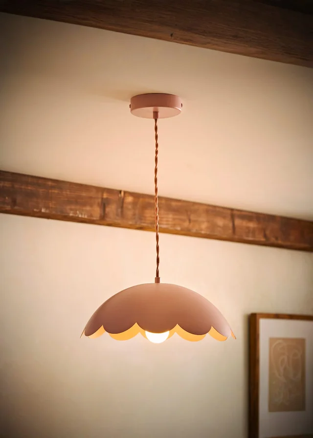 ValueLights Millie Pink Flower Scallop Ceiling Pendant