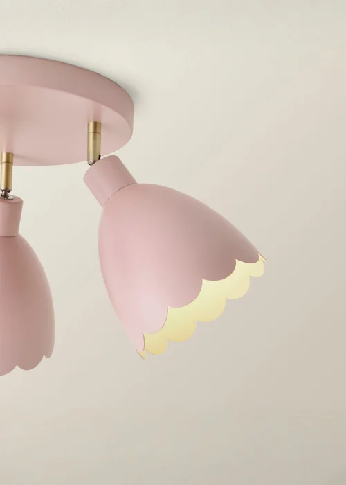 ValueLights Millie Pink Flower Scallop 3 Way Spotlight - One Size Image 3