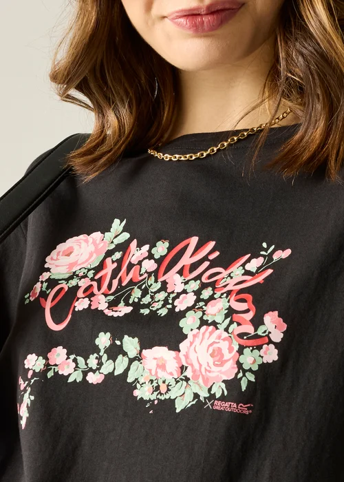 Regatta Oversized Cath Kidston T-Shirt Black - 12 Image 4
