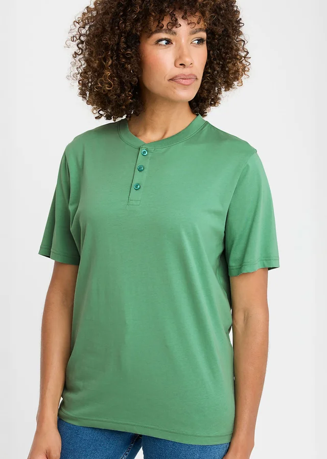 Cotton Traders Apple Grandad T-Shirt