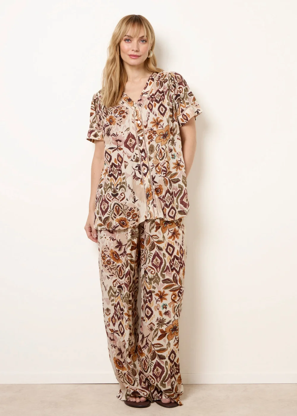 Blue Vanilla Brown Paisley V Neck Collarless Shirt - XL Image 2