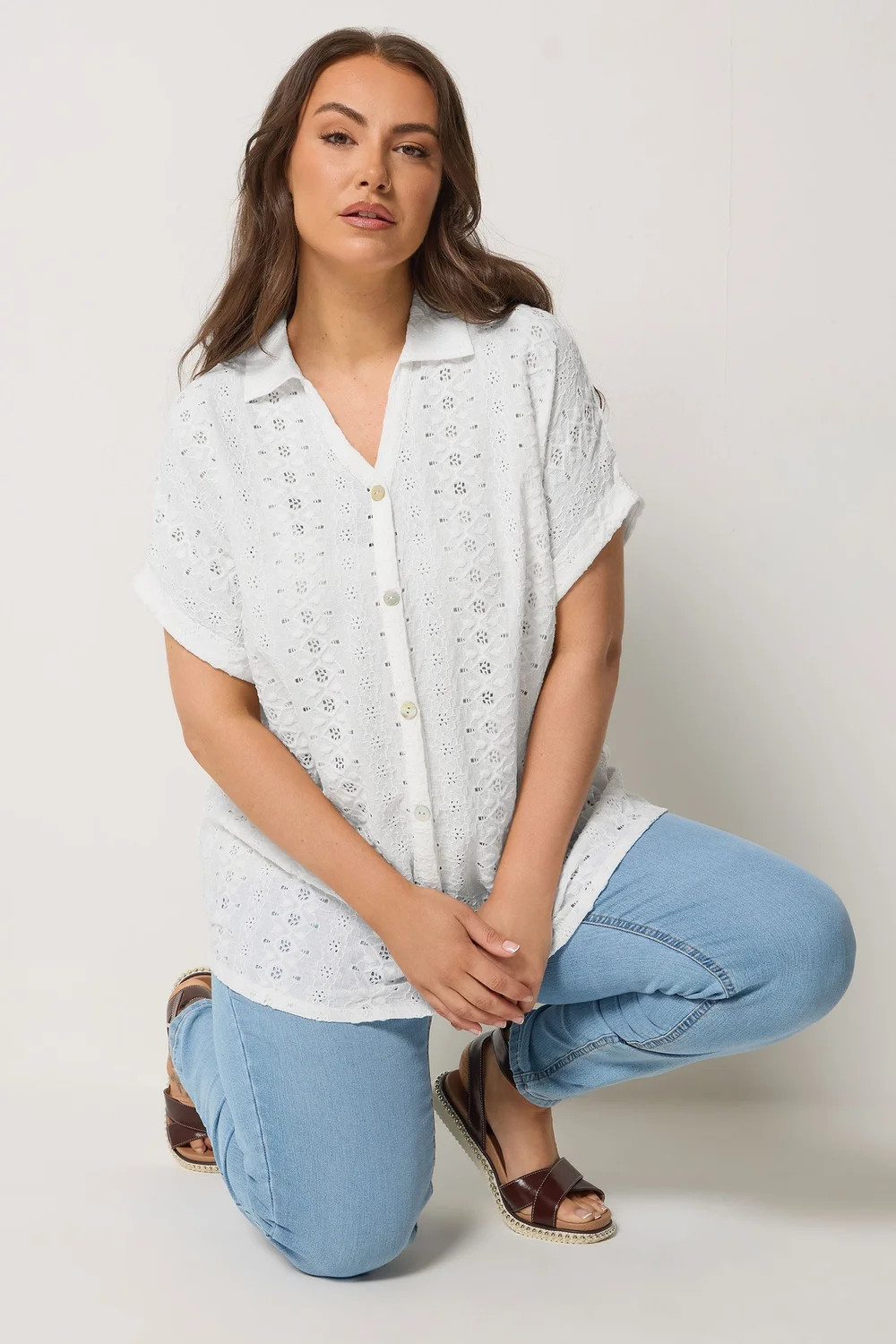 Yours Curve White Broderie Anglaise Grown On Sleeve Shirt - 34-36 Image 2