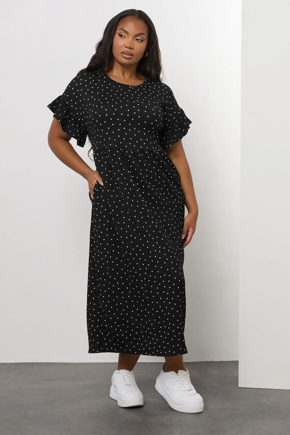Yours Curve Black Polka Dot Frill Sleeve Maxi Dress - 20 Image 2