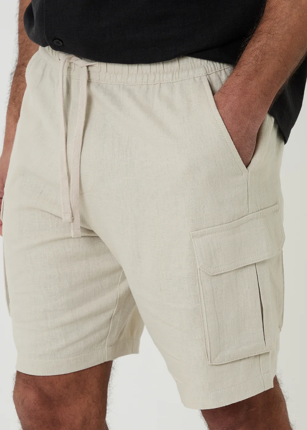 Threadbare Stone Linen Blend Cargo Shorts - L Image 4