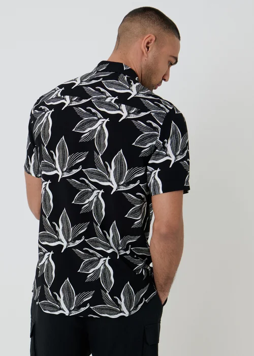 Threadbare Black Leaf Print Short Sleeve Shirt - XL Image 2