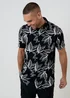 Threadbare Black Leaf Print Short Sleeve Shirt - XL Image 1