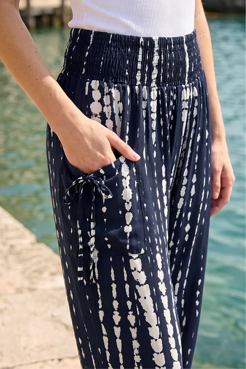 Roman Navy Elastic Waist Animal Hareem Lounge Pants - 18 Image 4