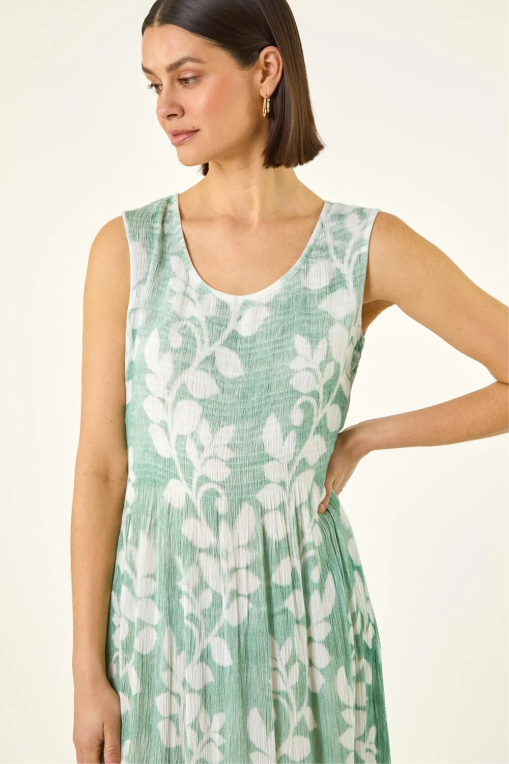 Roman Green Leaf Print Crinkle Midi Dress - 18 Image 4