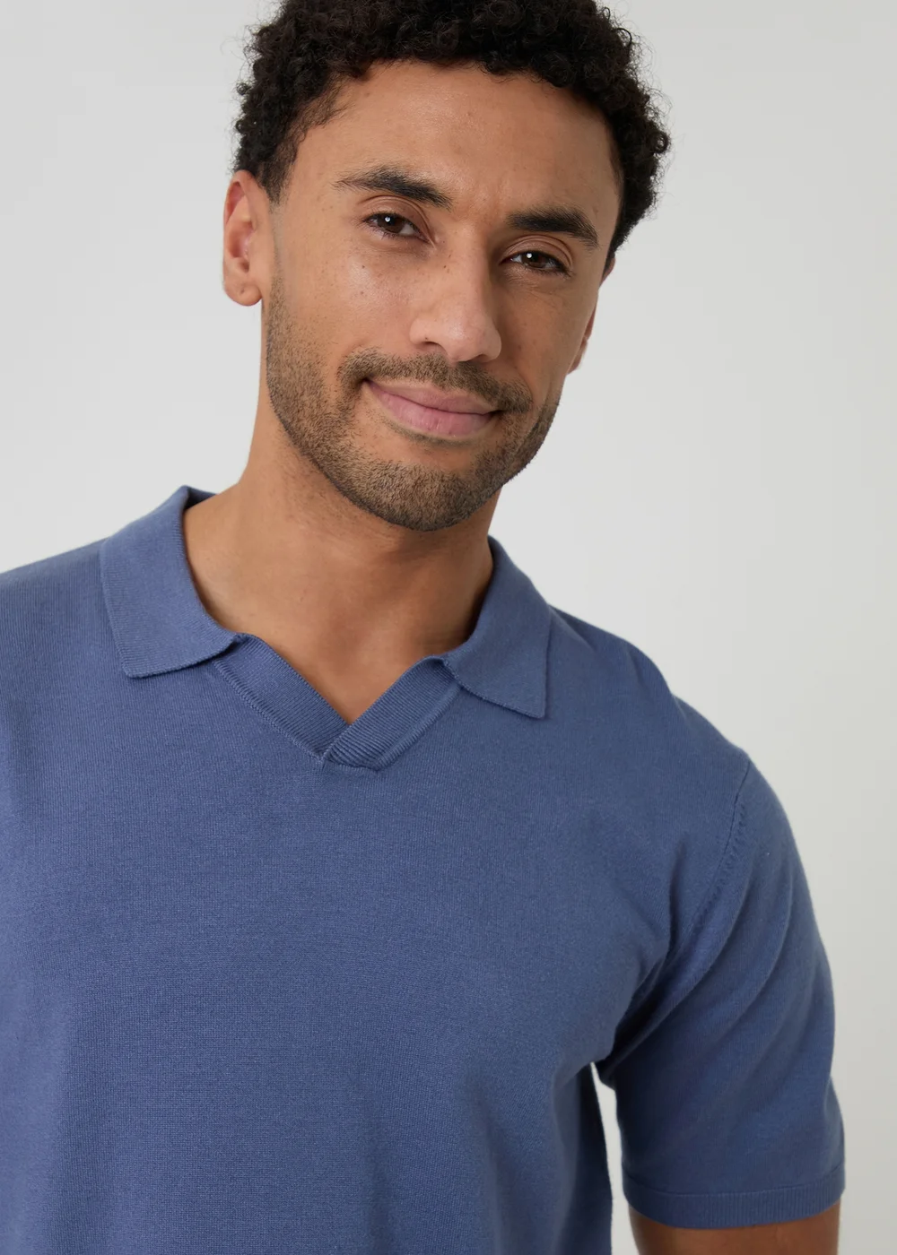 Threadbare Blue Knitted Short Sleeve Trophy Neck Polo - S Image 4
