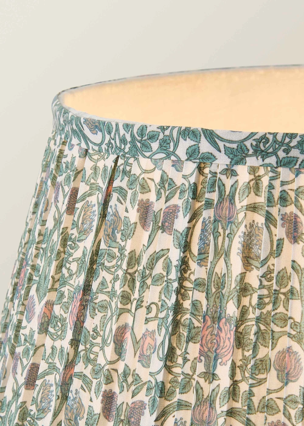 ValueLights Bobble Walnut Floor Lamp with Floral Pleated Shade - One Size Image 4