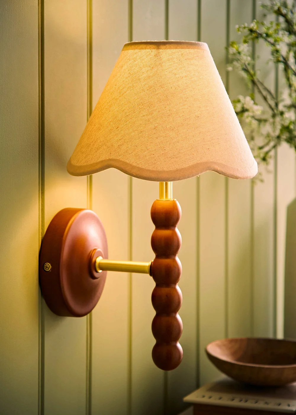 ValueLights Bobble Walnut Wall Light with Natural Trim Scallop Shade - One Size Image 1