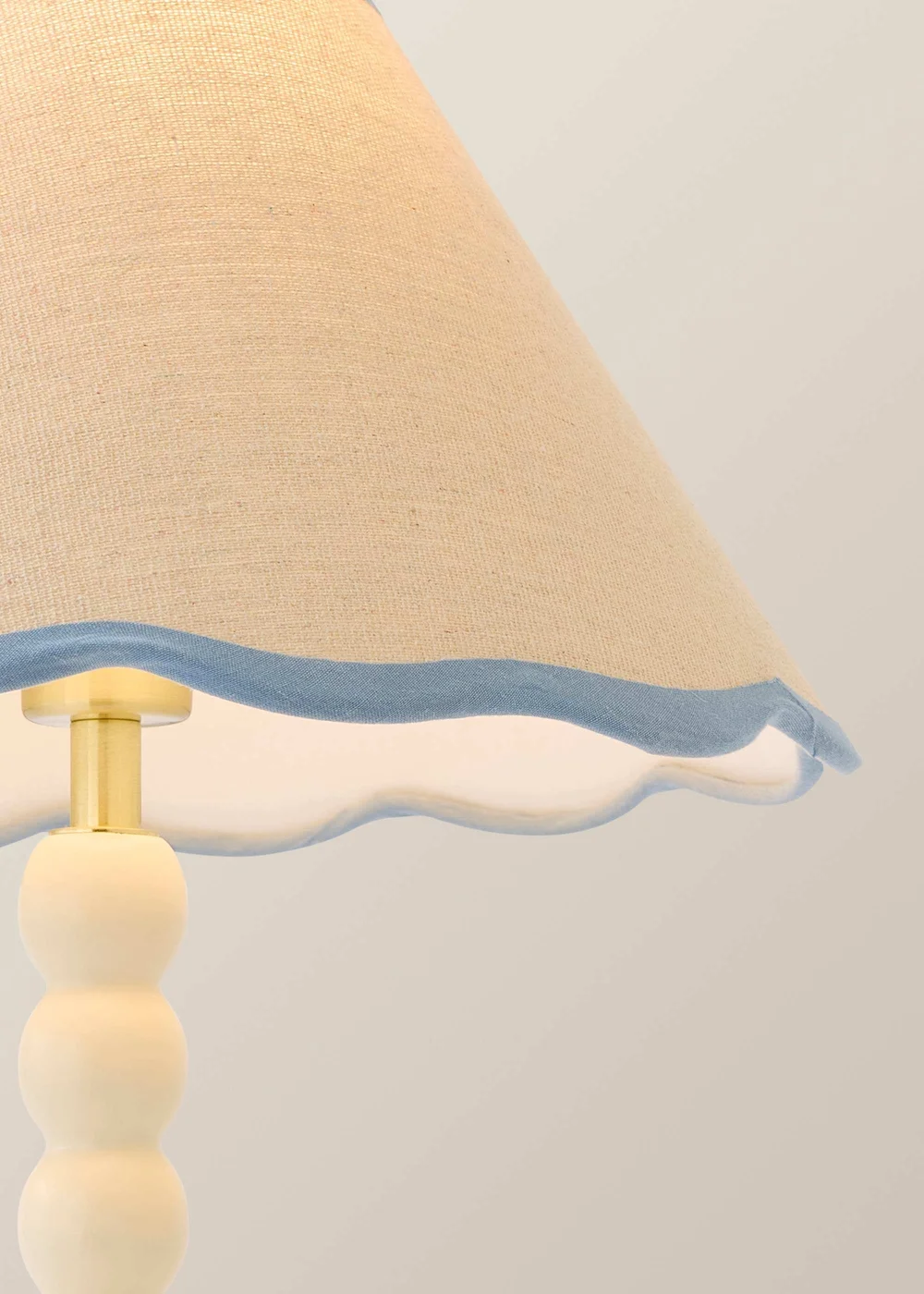 ValueLights Bobble Cream Table Lamp with Blue Trim Scallop Shade - One Size Image 4