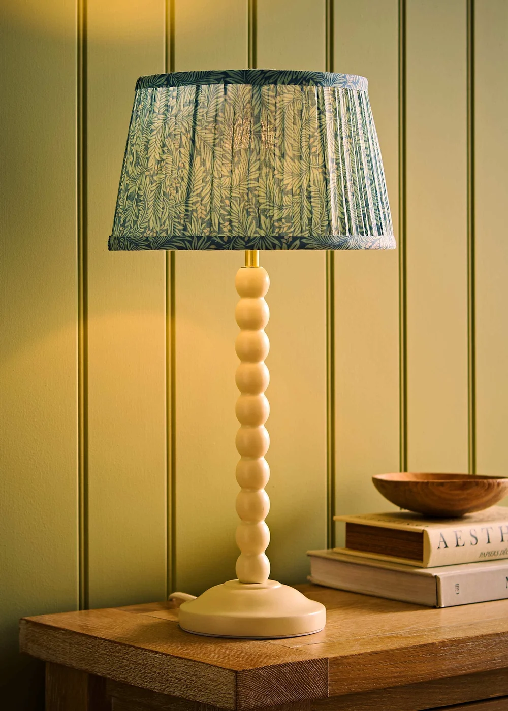 ValueLights Bobble Cream Table Lamp with Leaf Pleated Shade - One Size Image 2