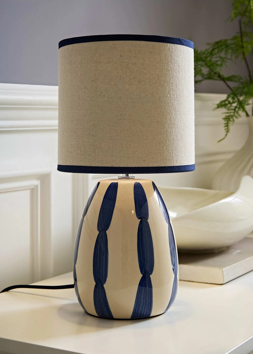 ValueLights Brynn Navy Painted Stripe Table Lamp - One Size Image 1