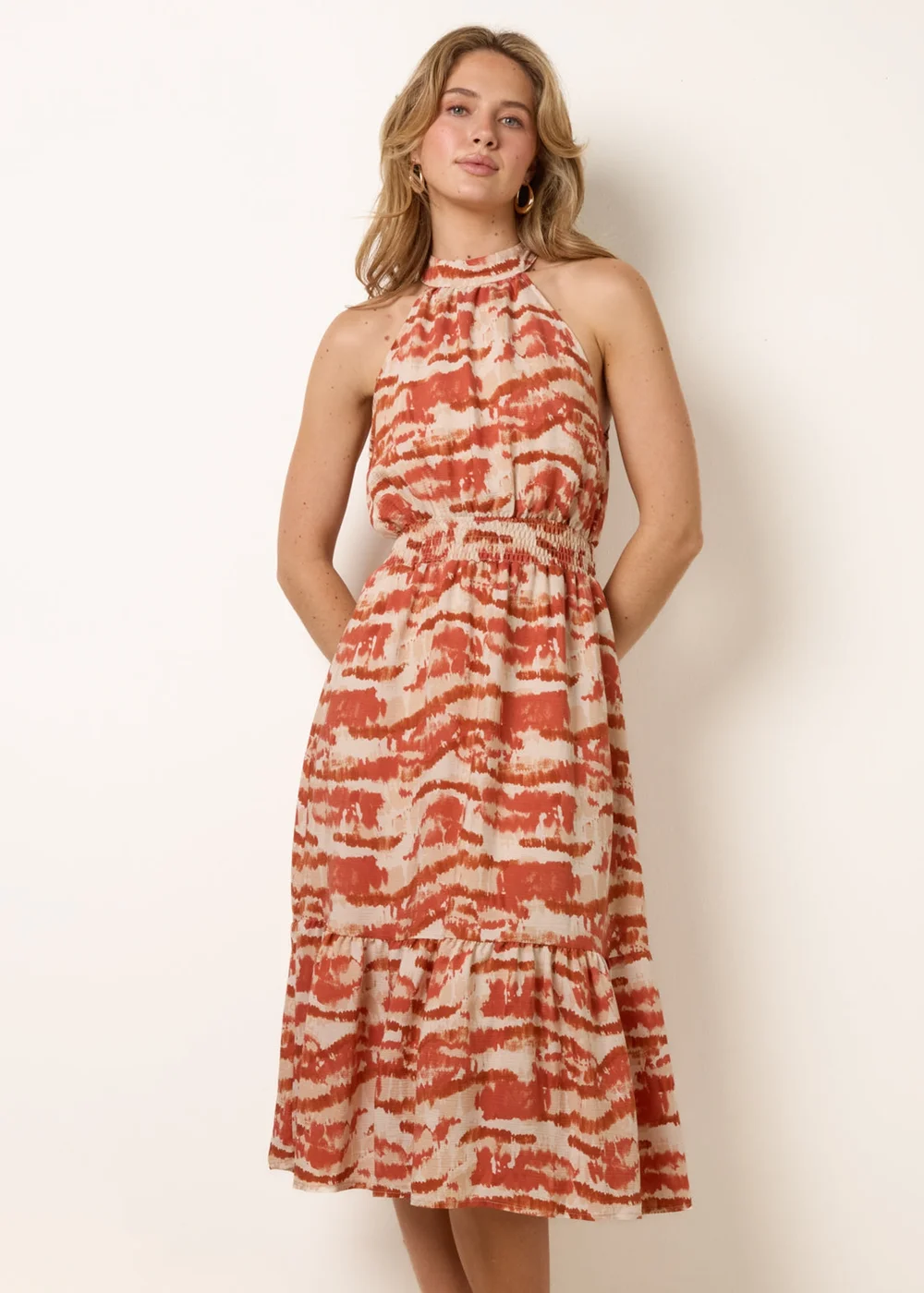 Blue Vanilla Red Blurred Tiered Halter Neck Midi Dress - L Image 3