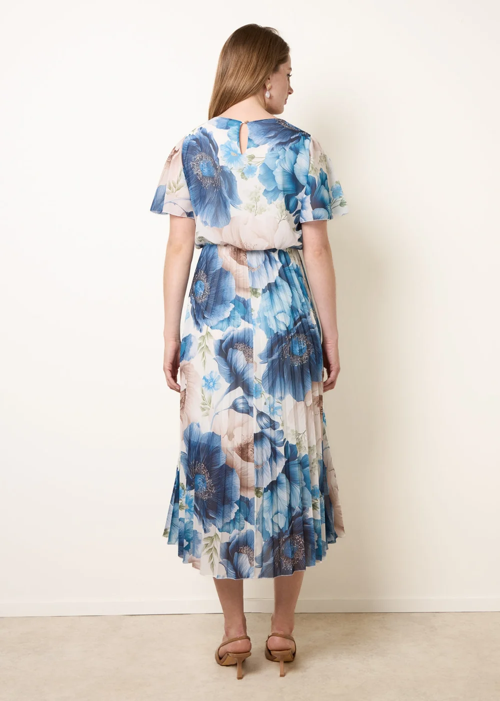 Blue Vanilla Blue Pleated Scoop Neck Short Sleeve Floral Dress - S Image 4