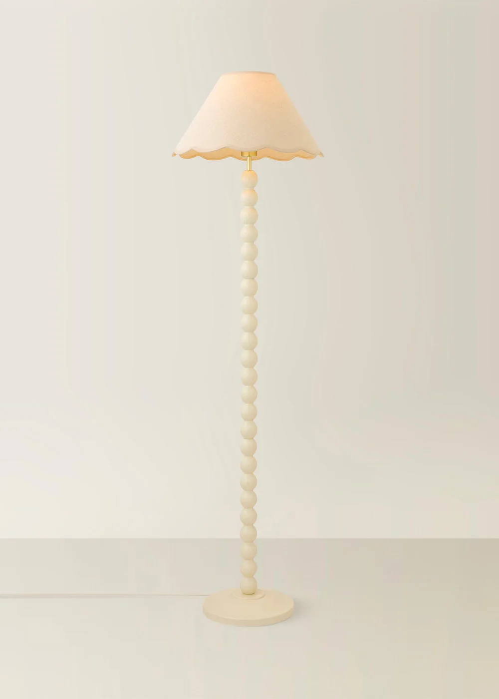 ValueLights Bobble Cream Floor Lamp with Natural Trim Scallop Shade - One Size Image 2