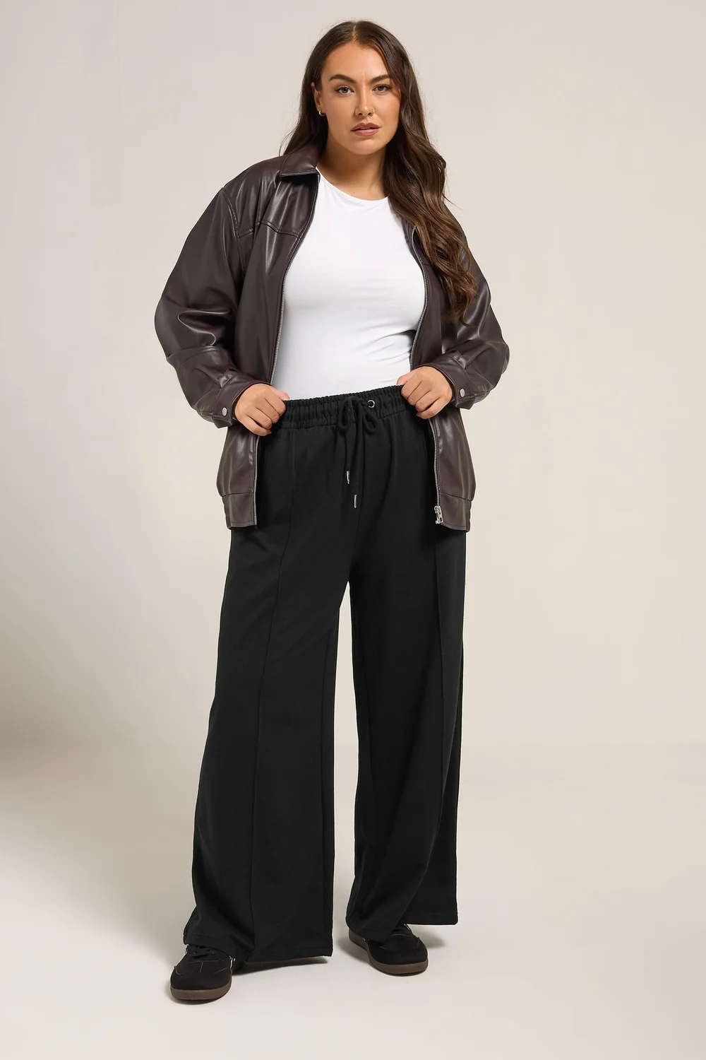 Yours Curve Black Wide Leg Joggers - 34-36/L30 Image 2
