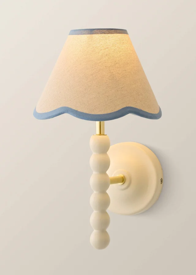 ValueLights Bobble Cream Wall Light with Blue Trim Scallop Shade