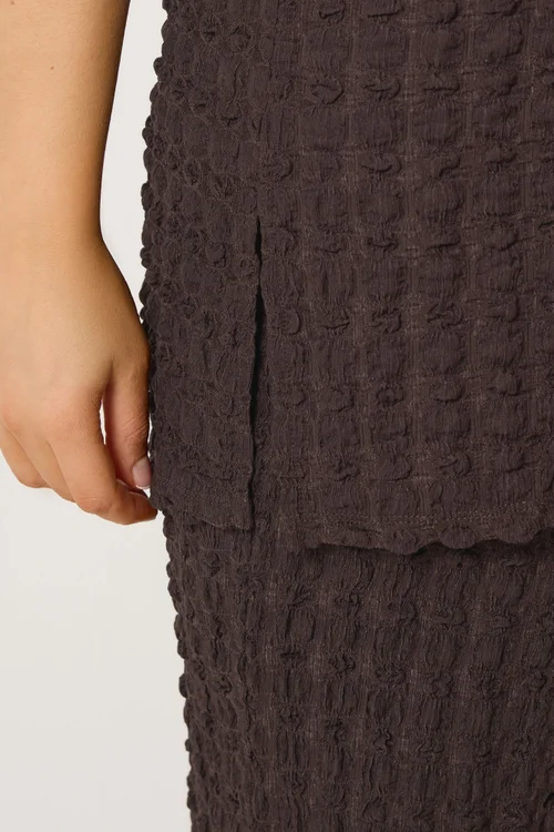 Yours Curve Brown Bubble Textured Top & Trousers Set - 26-28 Image 4