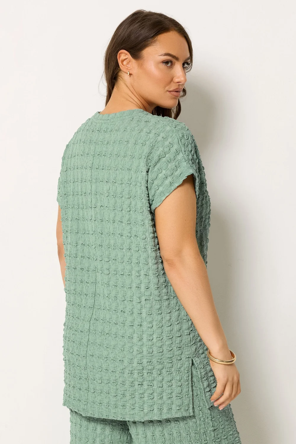 Yours Curve Sage Green Bubble Textured T-Shirt - 26-28 Image 3