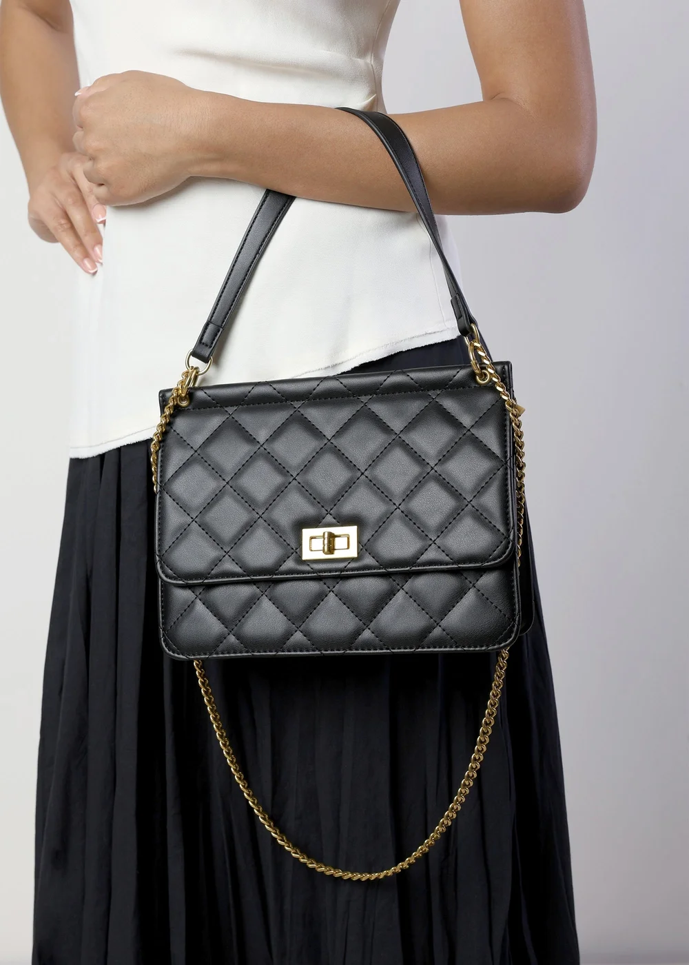 Where's That From Black Arisbeth Quilted Cross Body Shoulder Bag - One Size Image 6