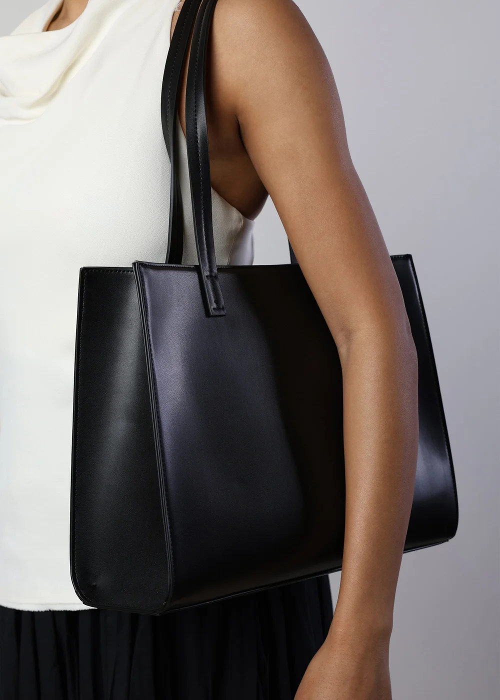 Where's That From Black Bailee Double Handle Tote Bag With Central Fastening - One Size Image 6