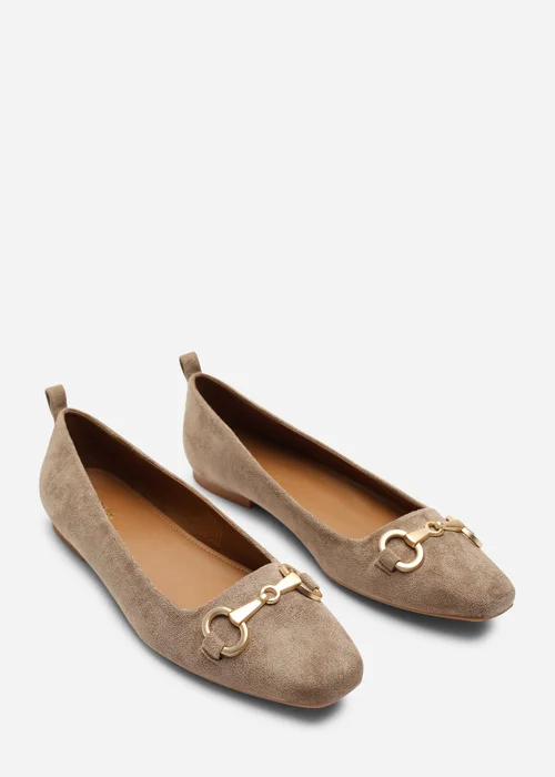 Where's That From Camel Lauren Suede Wide Ballet Flats With Front Buckle Detail - Size 5 Image 4