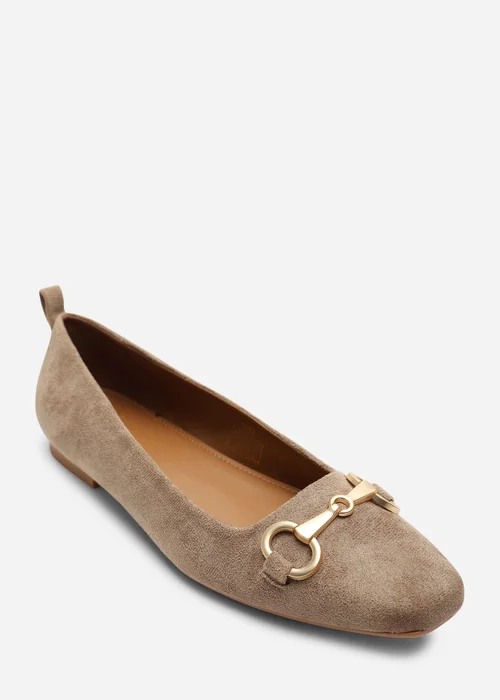 Where's That From Camel Lauren Suede Wide Ballet Flats With Front Buckle Detail - Size 5 Image 3