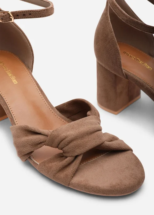 Where's That From Camel Avelia Strappy Block Heel Sandal - Size 6 Image 5