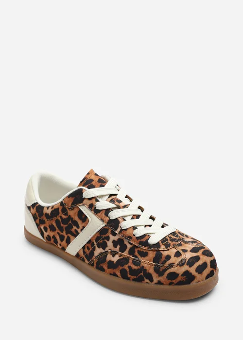 Where's That From Ensley Brown Leo Low Profile Panel Detailed Trainer - Size 6 Image 3