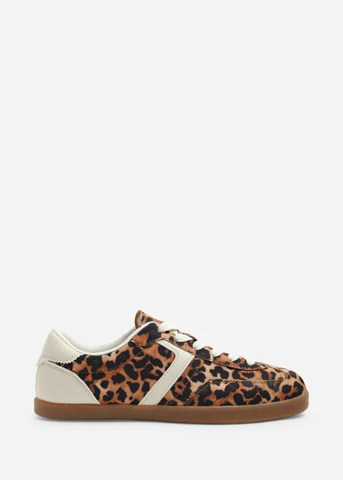 Where's That From Ensley Brown Leo Low Profile Panel Detailed Trainer - Size 6 Image 2