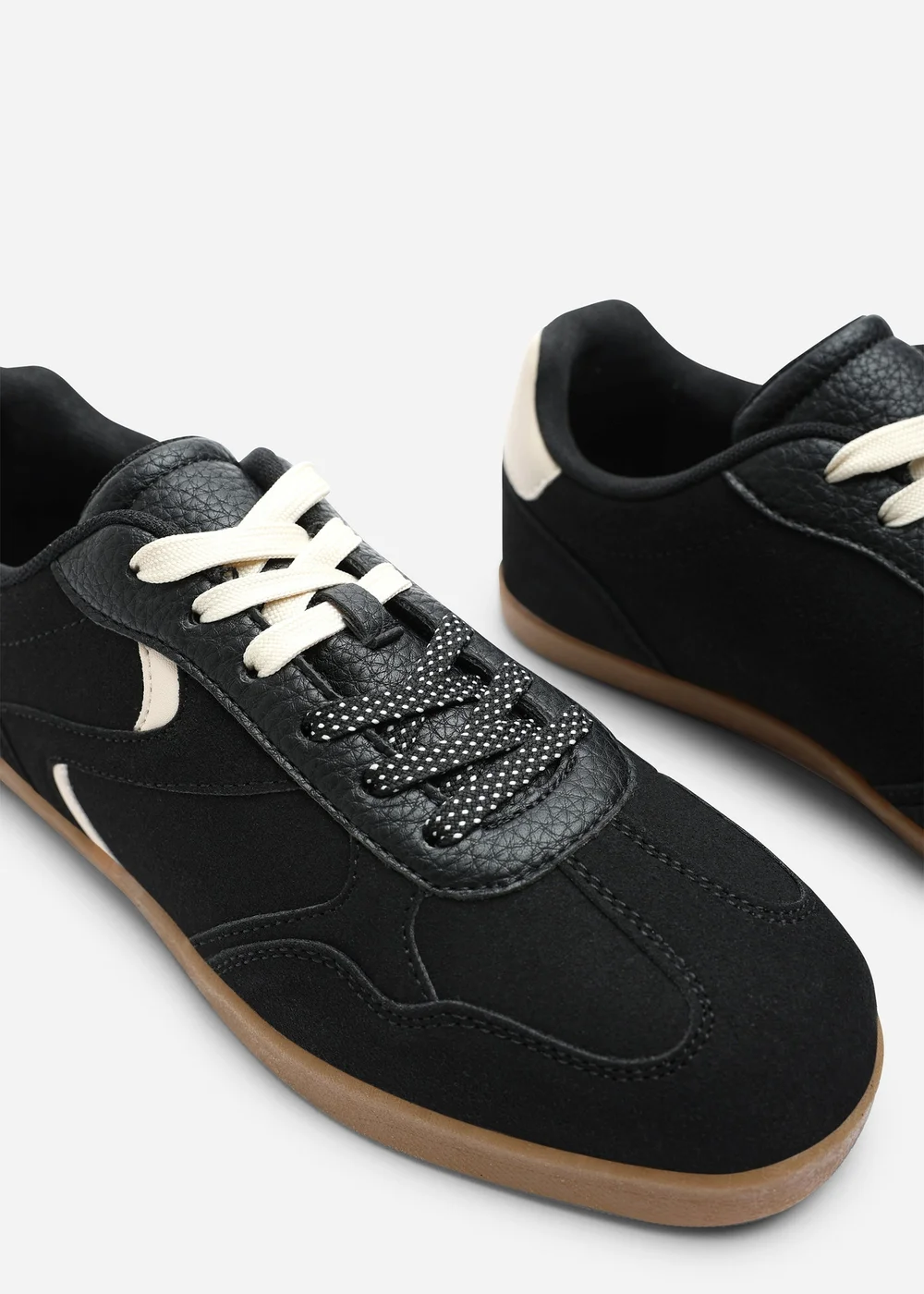 Where's That From Anaiah Black Faux Suede Low Profile Side Panel Detailed Trainer - 4 Image 5