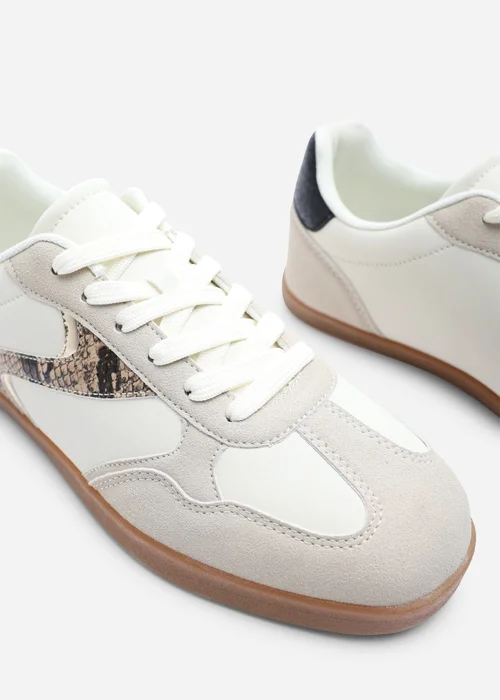 Where's That From Anaiah White Snake Low Profile Side Panel Detailed Trainer - 8 Image 5