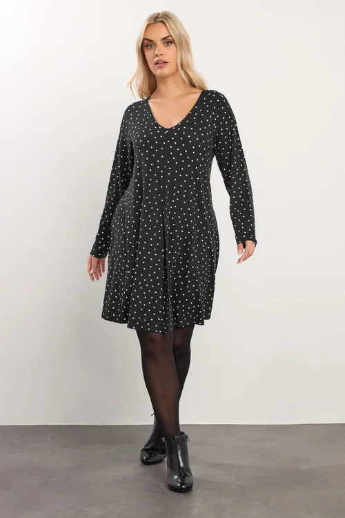 Yours Curve Black Polka Dot Pleat Front Dress - 16 Image 2