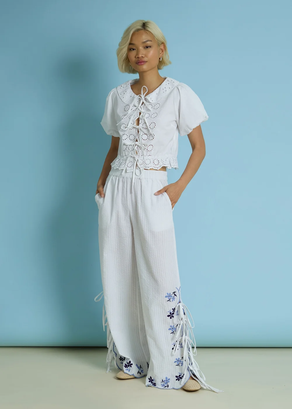 Neon Rose White Cotton Stretch Tie Side Floral Embroidered Trousers - L Image 4