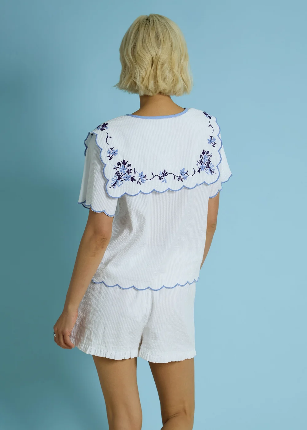 Neon Rose White Cotton Square Neck Floral Embroidered Blouse - S Image 2