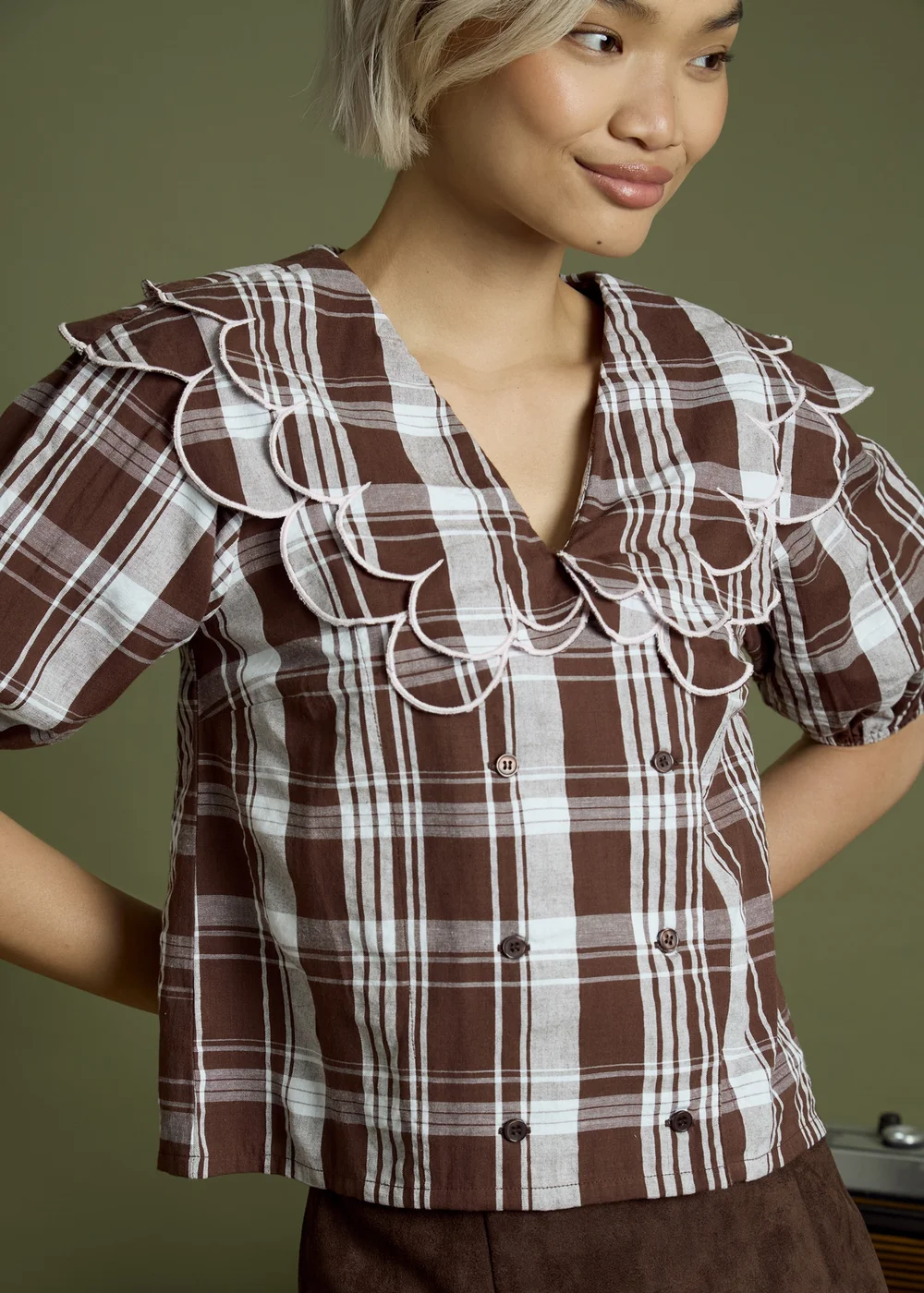 Neon Rose Beige Cotton Layered Scallop Collar Button Front Blouse - XL Image 3