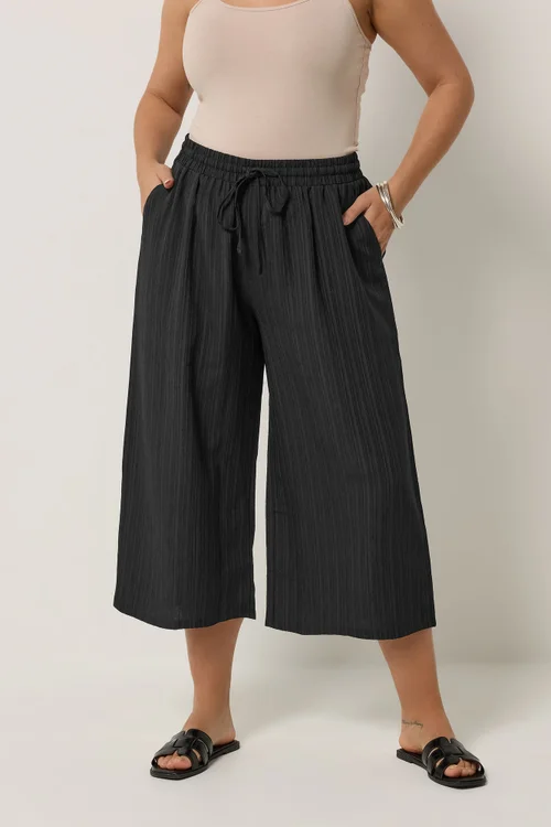 Yours Curve Black Textured Crop Trousers - 22-24 Image 1