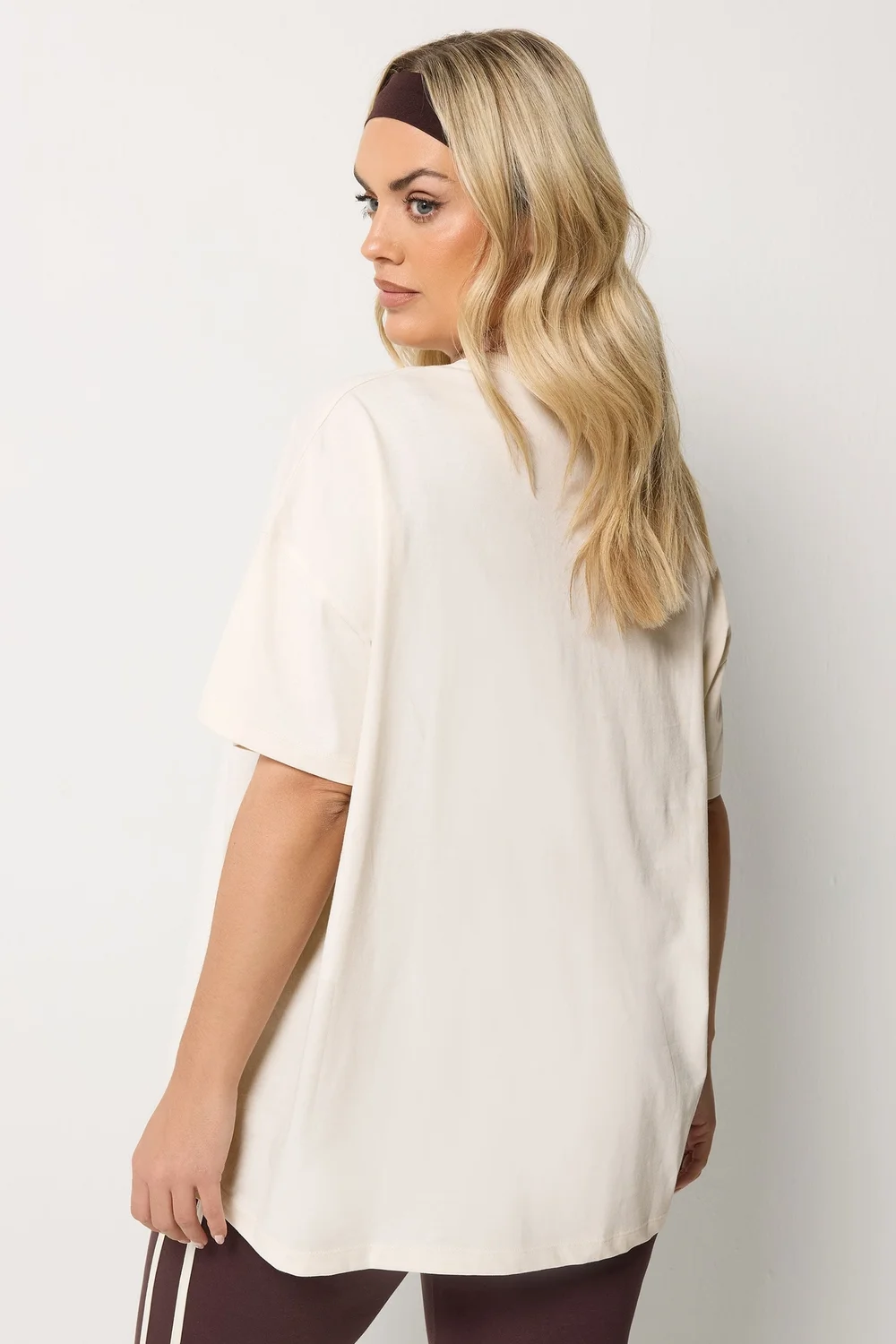 Yours Active Curve Cream Wellness Studio T-Shirt - 30-32 Image 4