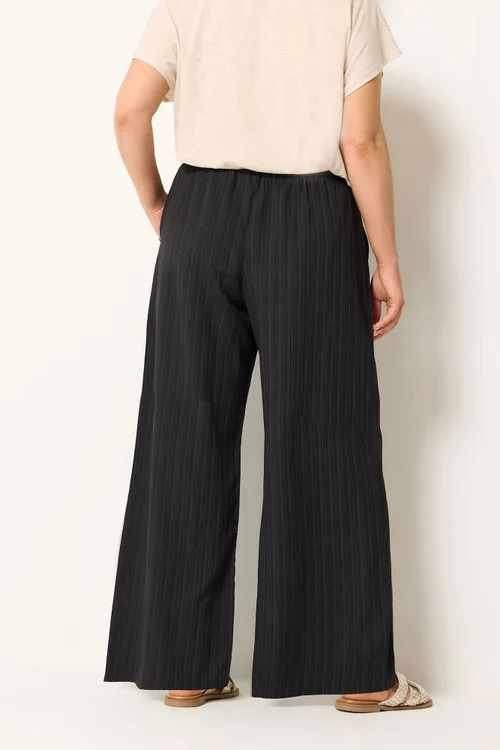 Yours Curve Black Wide Leg Textured Trousers - 18/L30 Image 3