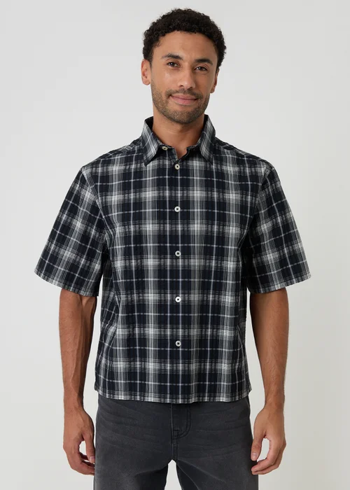 Threadbare Black Check Boxy Fit Short Sleeve Shirt - XL Image 1