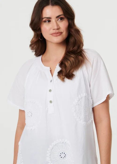 Izabel London White Embroidered Short Sleeve Relaxed Blouse - 10 Image 3