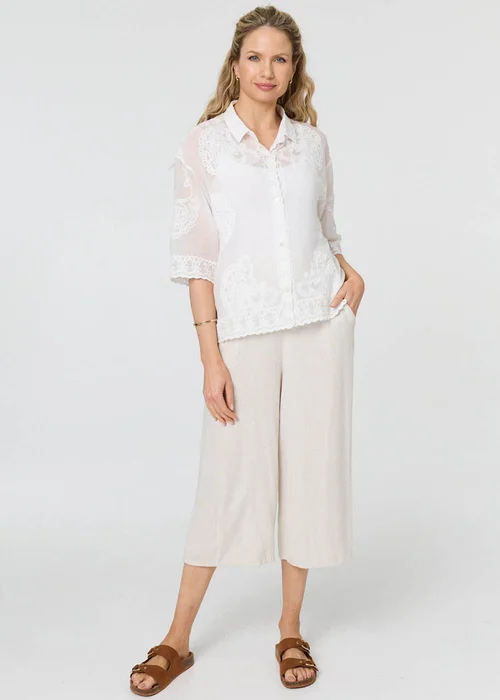 Izabel London White Embroidered Trim 3/4 Sleeve Shirt - M/L Image 4