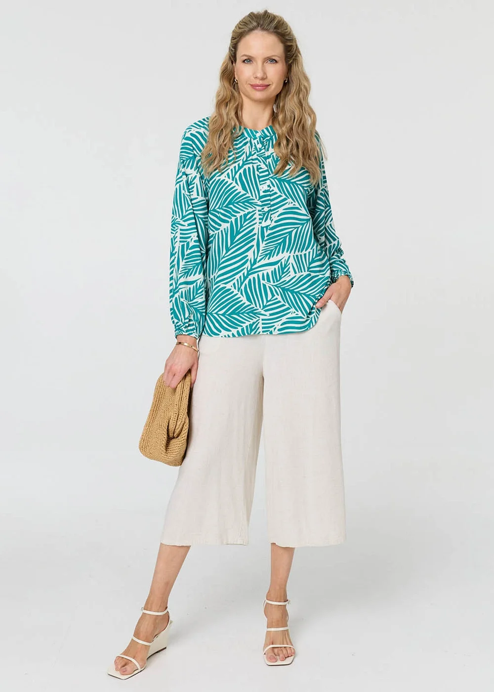 Izabel London Green Leaf Print Long Sleeve Relaxed Blouse - 16 Image 4