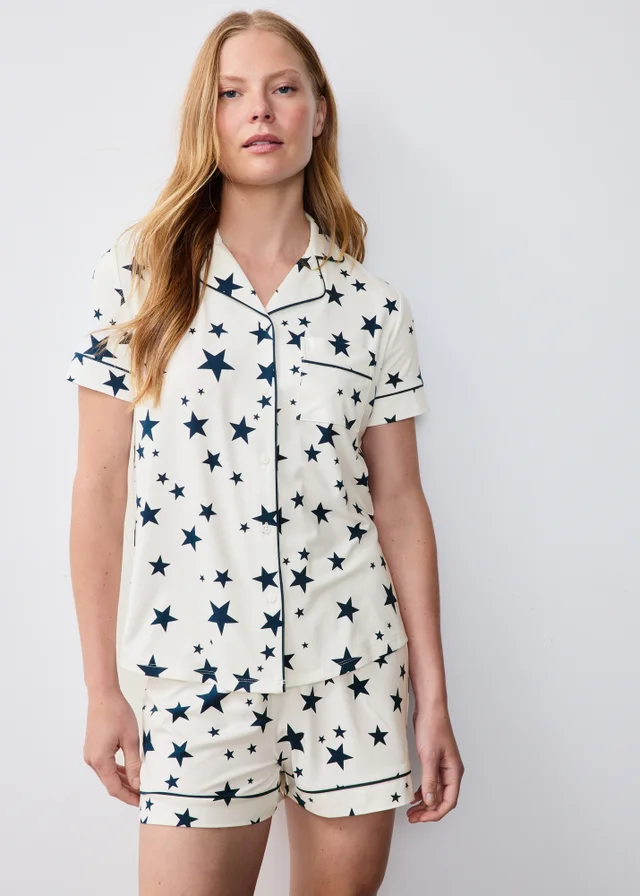 Cream Star Traditional Button Up Short Pyjama Set