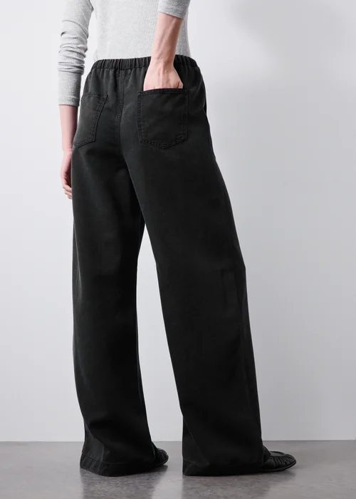 Black Mid Rise Wide Leg Comfort Jeans - 26/L31 Image 2