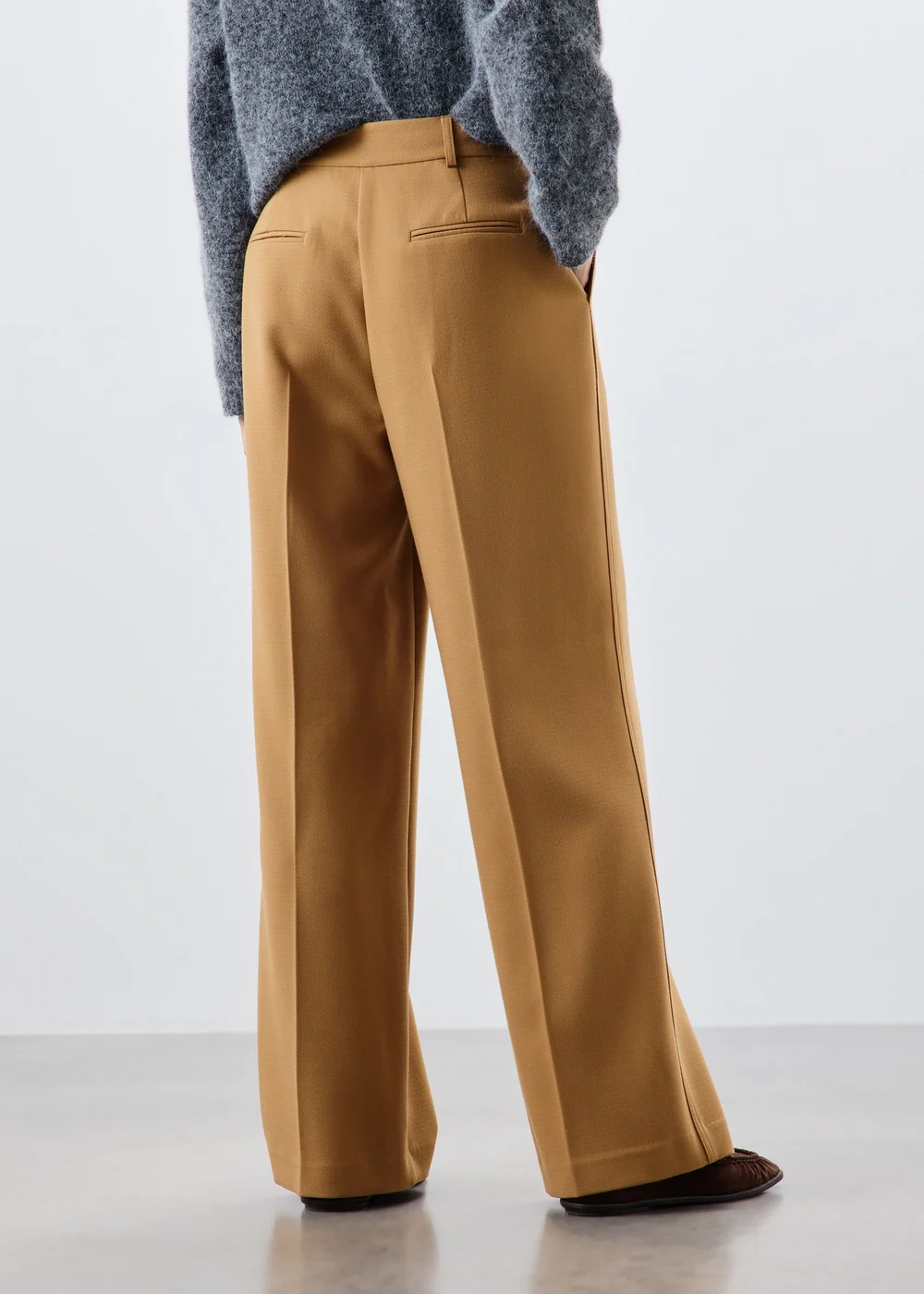 Camel Textured Woven Wide Leg Trousers - 8/L29 Image 2