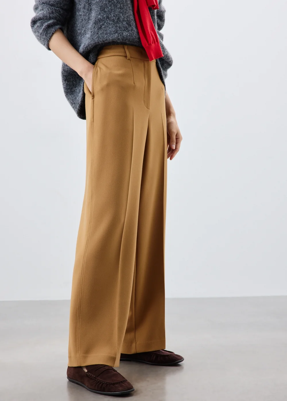 Camel Textured Woven Wide Leg Trousers - 8/L29 Image 3